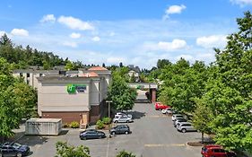 Holiday Inn Express And Suites Surrey By Ihg